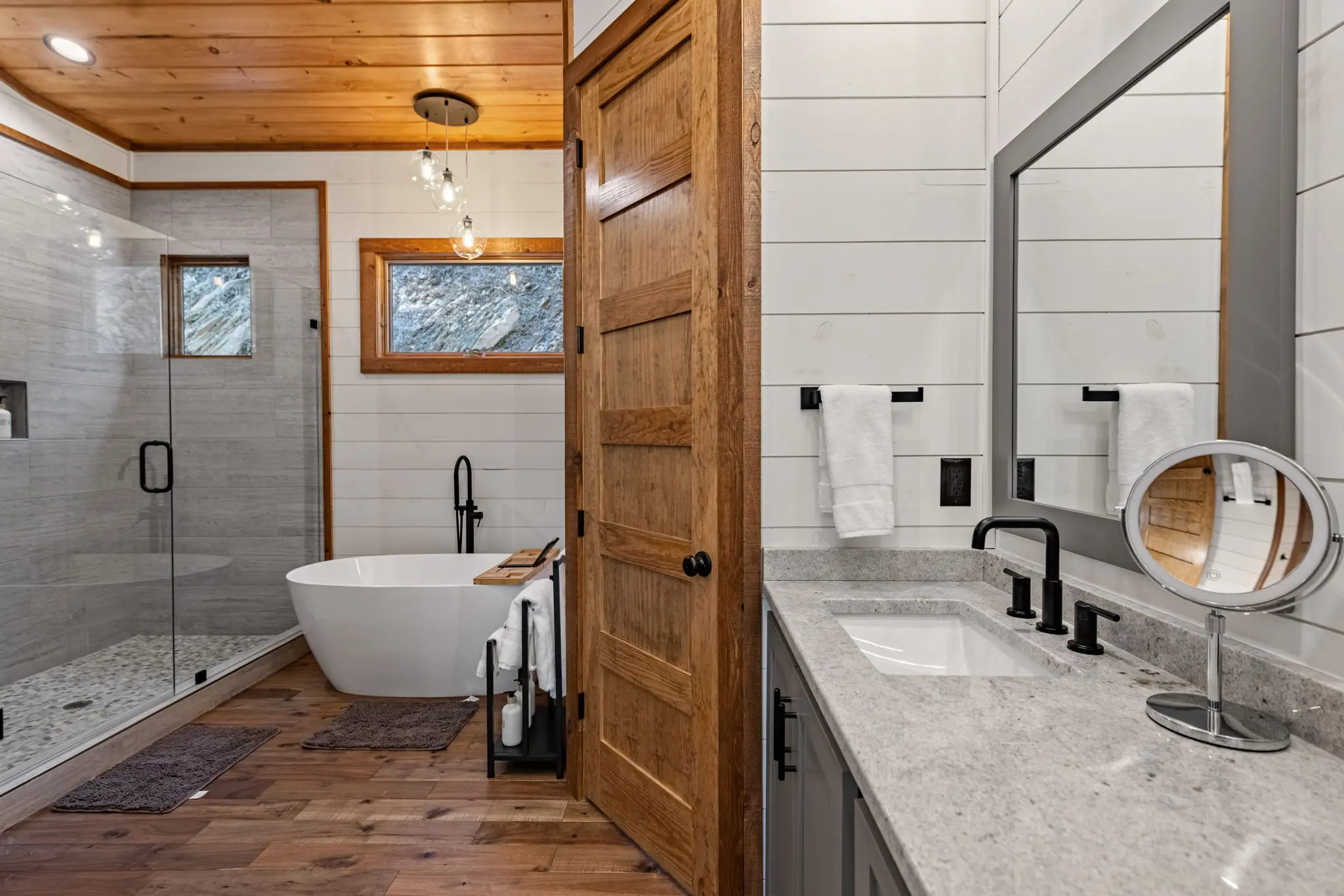 Ensuite entrance from the master bedroom.